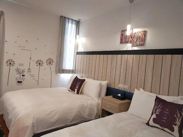 Ouxiang Manor-Deluxe Quadruple Room-7