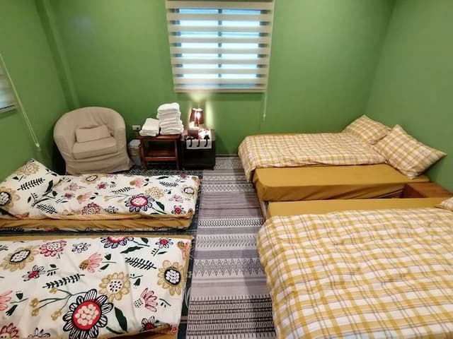 Moonlight on the rooftop-Nuan Nuan Yoroya House-Moonlight on the rooftop-warm and warm-1