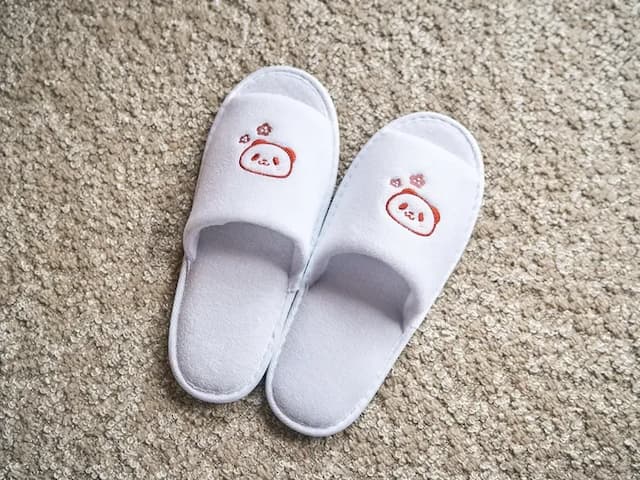 【お買いものパンダルーム】当施設限定アメニティ／スリッパ
