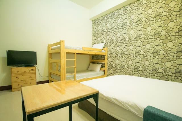 台東快樂海民宿-經濟4人房-1
