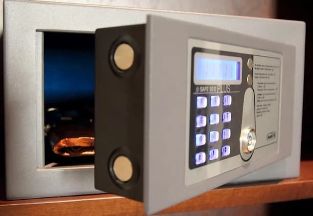 Culture Hotel Centro Storico-Deluxe Double Room, 1 Double or 2 Twin Beds-9