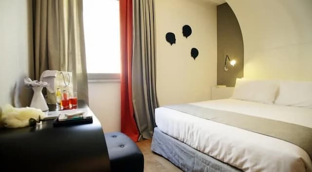 Culture Hotel Centro Storico-Deluxe Twin Room-5