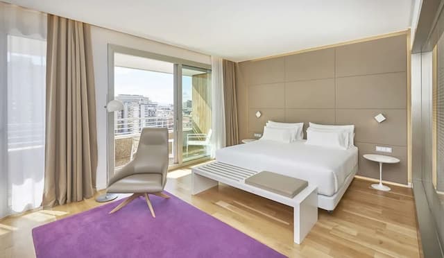 NH Collection Madrid Eurobuilding-尊荣客房, 露台 (View, Extra Bed 3 Adults)-1
