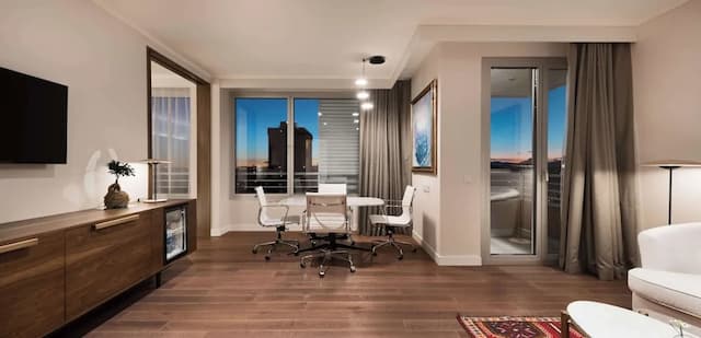 NH Collection Madrid Eurobuilding-小型套房, 露台 (View, VIP Level Lounge Access)-8