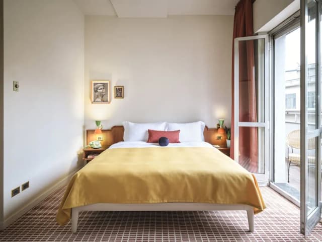 맥스 브라운 호텔 미소리, 서클 컬렉션의 일부-디럭스룸-1