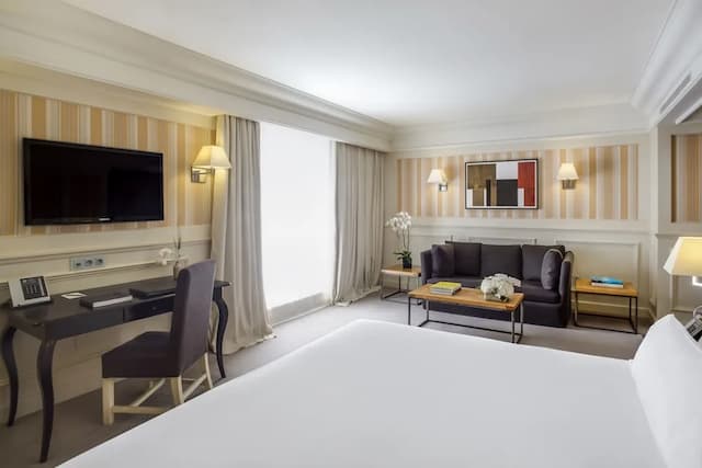 Majestic Hotel & Spa Barcelona-Junior Suite, City View-2