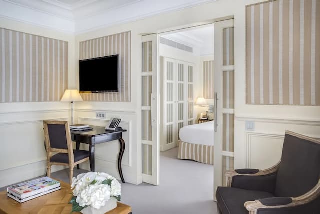 Majestic Hotel & Spa Barcelona-Junior Suite, City View-1