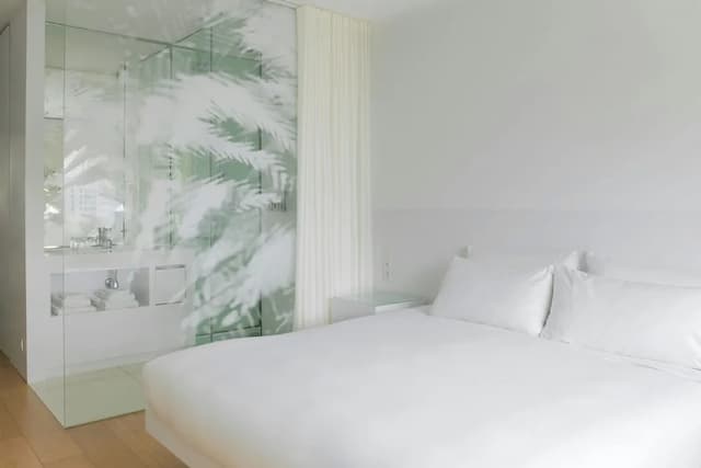 Renaissance Barcelona Fira Hotel-华丽客房, 1 张特大床 (City View)-5