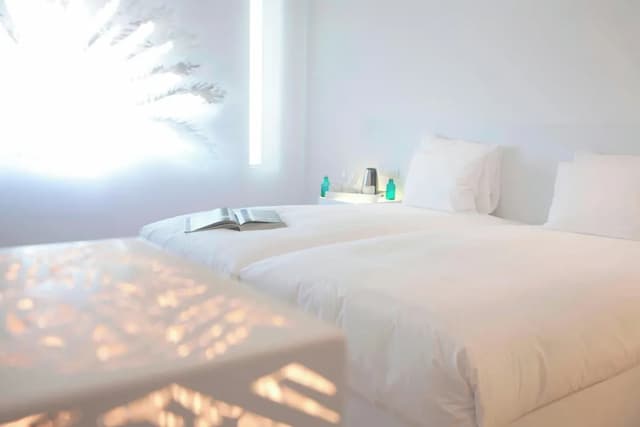 Renaissance Barcelona Fira Hotel-华丽客房, 2 张单人床 (City View)-1