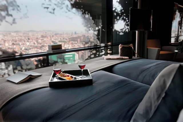 Renaissance Barcelona Fira Hotel-小型套房, 2 张单人床 (City View)-1