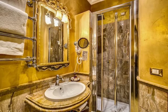 ROMANICO PALACE LUXURY HOTEL & SPA-Classic Double or Twin Room-10