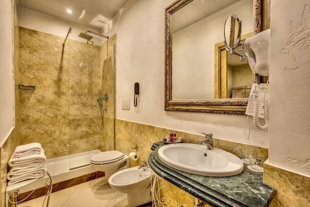 ROMANICO PALACE LUXURY HOTEL & SPA-Classic Double or Twin Room-9