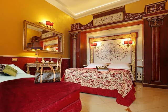 ROMANICO PALACE LUXURY HOTEL & SPA-Classic Triple Room-4