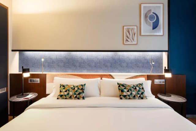 Crowne Plaza Madrid - Centre Retiro an IHG Hotel-普通套房, 1 張特大雙人床及 1 張梳化床-3