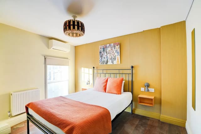 Peckham Room Hotel by Belvilla-标准房, 1 张双人床 (Shared Bathoom)-1