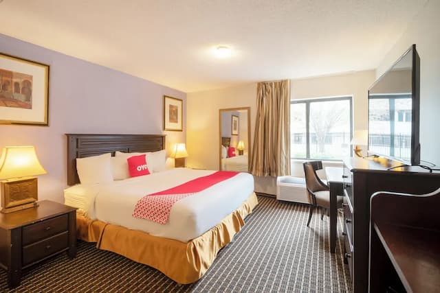 OYO 타운하우스 휴스턴 에어포트 노스-룸, 킹사이즈침대 1개, 금연 (Accessible)-1