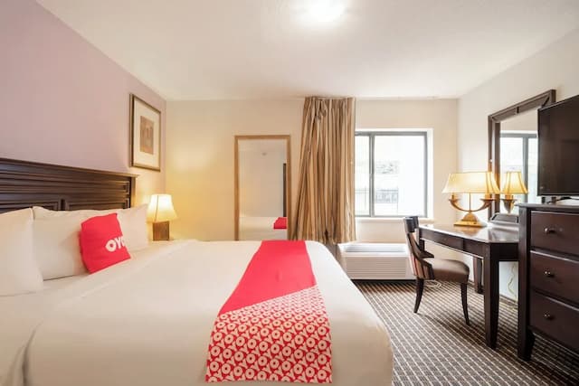 OYO 타운하우스 휴스턴 에어포트 노스-룸, 킹사이즈침대 1개, 금연 (Accessible)-3