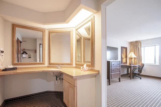 OYO 타운하우스 휴스턴 에어포트 노스-프리미엄룸, 퀸사이즈침대 2개, 금연-7