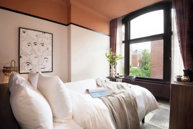 Jan Luyken Amsterdam-Room, 1 Double Bed (Small)-3