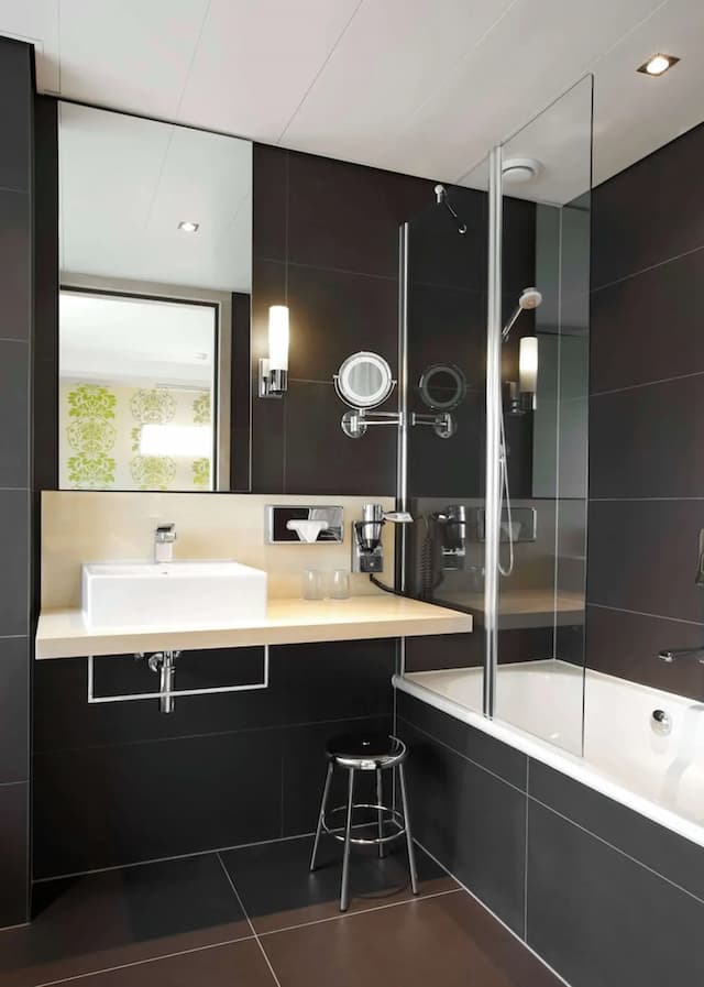 NH Amsterdam Zuid-Superior Room-9