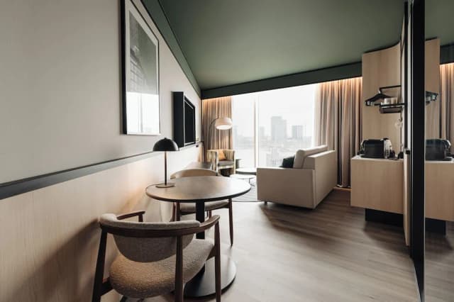 DoubleTree by Hilton Amsterdam Centraal Station-One Bedroom Superior Suite High Floor-3