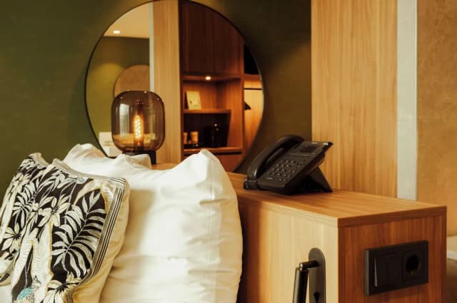 Van der Valk Hotel Amsterdam Zuidas-Comfort King - with Bath-2