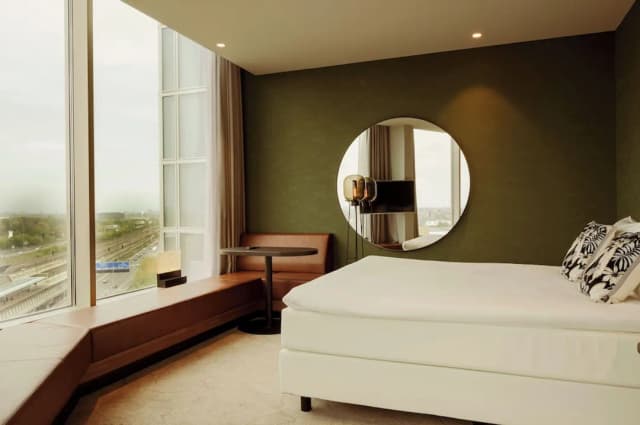 Van der Valk Hotel Amsterdam Zuidas-Superior Room, 1 King Bed-6