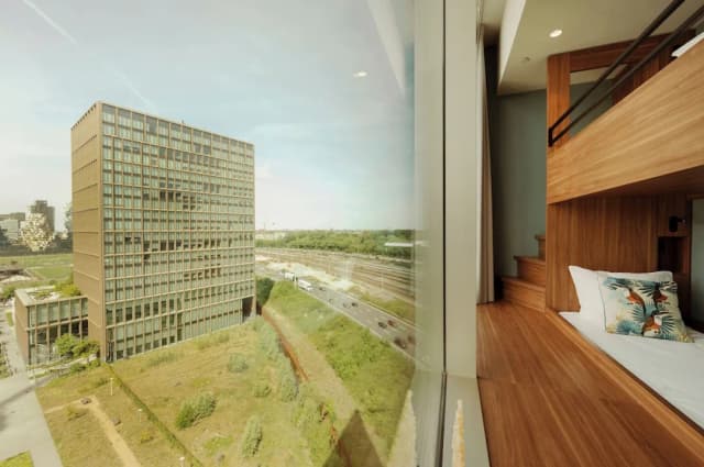 Van der Valk Hotel Amsterdam Zuidas-Family Room, Multiple Beds-5