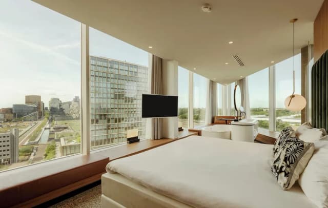 Van der Valk Hotel Amsterdam Zuidas-Suite, 1 King Bed, Hot Tub-16
