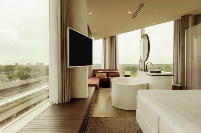 Van der Valk Hotel Amsterdam Zuidas-Suite, 1 King Bed, Hot Tub-32
