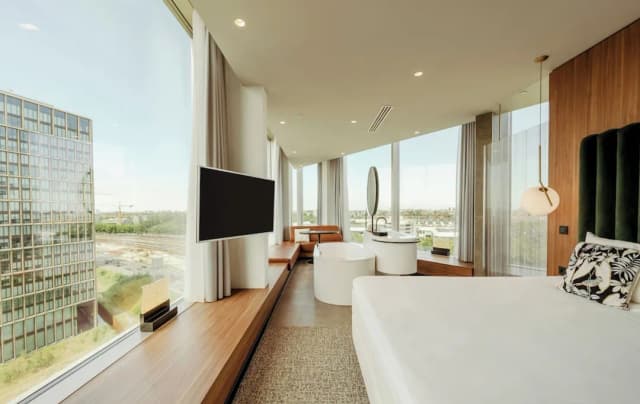 Van der Valk Hotel Amsterdam Zuidas-Suite, 1 King Bed, Hot Tub-20