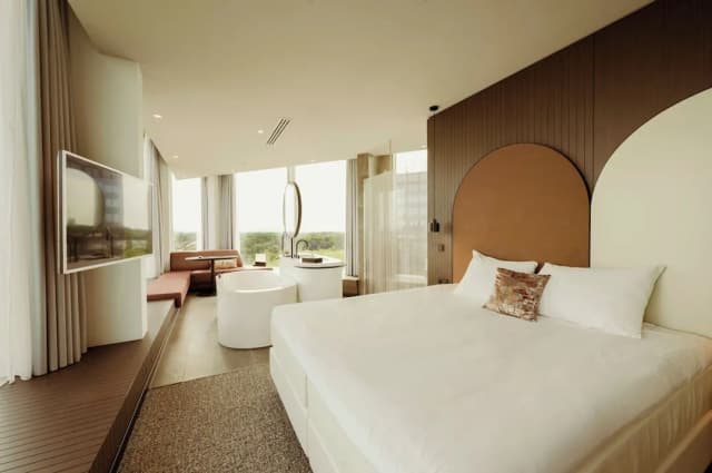 Van der Valk Hotel Amsterdam Zuidas-Suite, 1 King Bed, Hot Tub-23