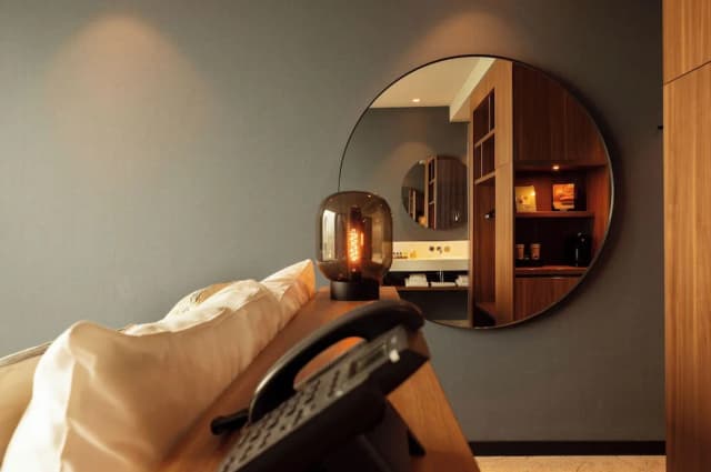 Van der Valk Hotel Amsterdam Zuidas-Comfort Room, 1 King Bed-2