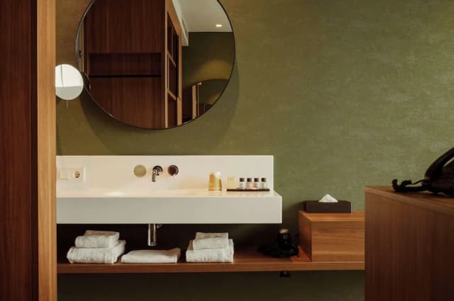 Van der Valk Hotel Amsterdam Zuidas-Comfort Room, 1 King Bed-16