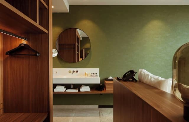 Van der Valk Hotel Amsterdam Zuidas-Comfort Room, 1 King Bed-12