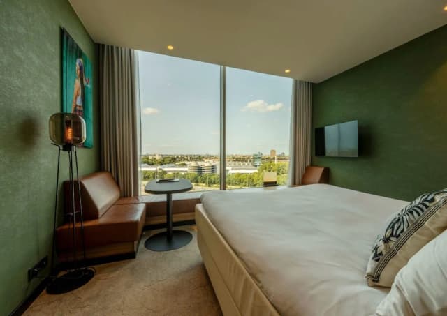 Van der Valk Hotel Amsterdam Zuidas-Comfort Room, 1 King Bed-1