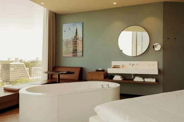 Van der Valk Hotel Amsterdam Zuidas-Superior Room, 1 King Bed-8