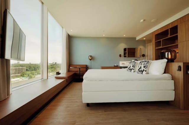 Van der Valk Hotel Amsterdam Zuidas-Junior Suite, 1 King Bed-8