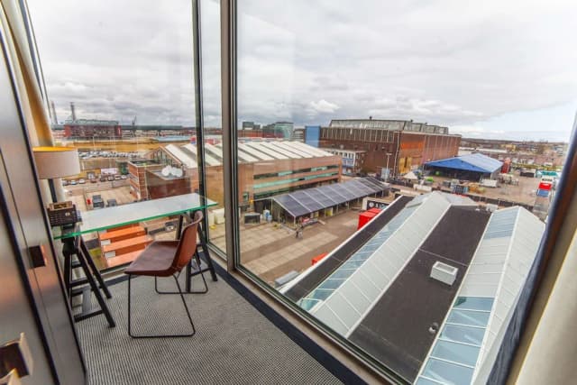 ダブルツリー バイ ヒルトン ホテル アムステルダム - NDSM ワーフ-ルーム クイーンベッド 1 台 禁煙-1