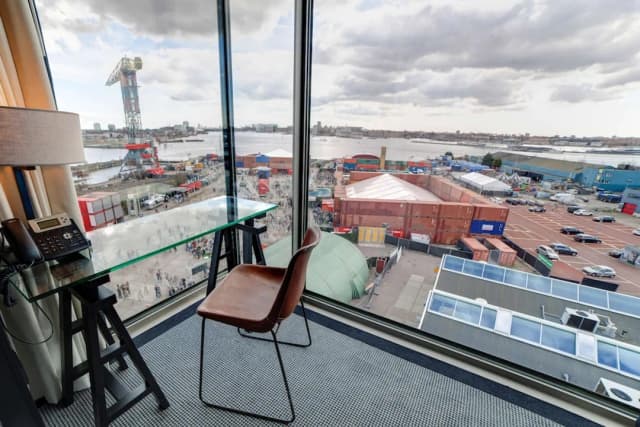 ダブルツリー バイ ヒルトン ホテル アムステルダム - NDSM ワーフ-スーペリア ルーム クイーンベッド 1 台 禁煙 (Water View)-5