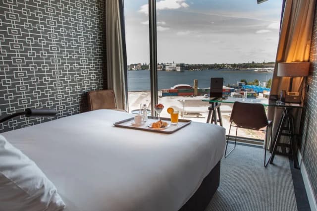 ダブルツリー バイ ヒルトン ホテル アムステルダム - NDSM ワーフ-ルーム クイーンベッド 1 台 禁煙 (Water View)-8