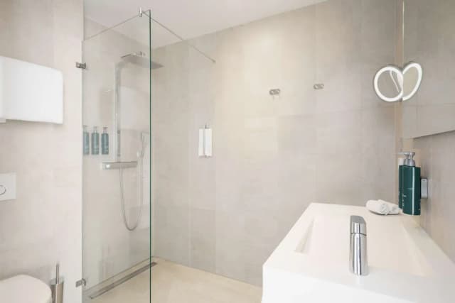 ダブルツリー バイ ヒルトン ホテル アムステルダム - NDSM ワーフ-ルーム クイーンベッド 1 台 禁煙 (Water View)-12