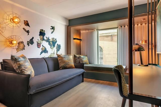 Renaissance Amsterdam Hotel-家庭房, 1 张特大床和 1 张沙发床-12