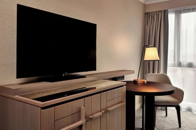 Hilton Vienna Park-Premium Room, 2 Twin Beds-8