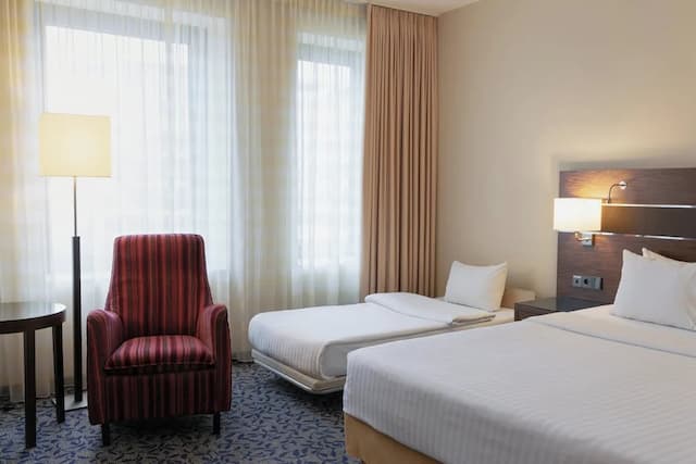 Courtyard Vienna Prater/Messe-Deluxe Room, 1 King Bed-6