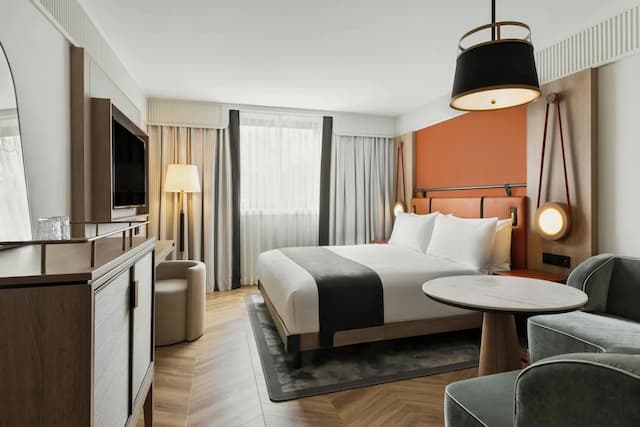 Imperial Riding School, Autograph Collection-Deluxe Room, 1 King Bed-3