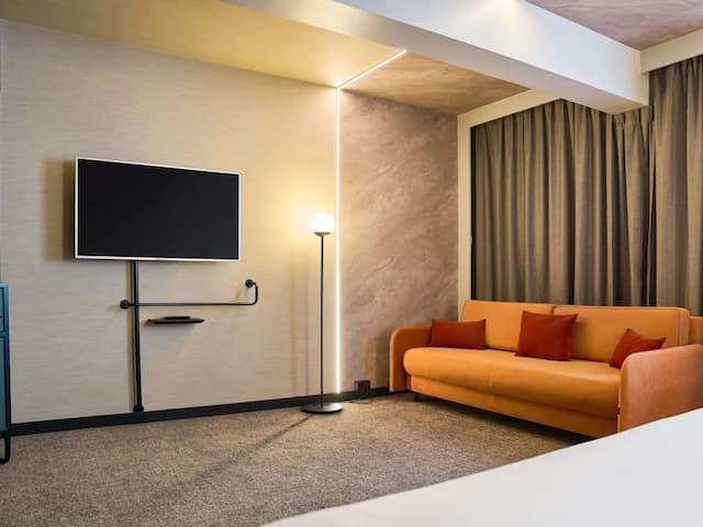 Novotel Praha Wenceslas Square-Family Room, 1 Double Bed with Sofa bed (Executive)-10