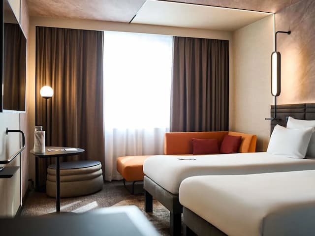 Novotel Praha Wenceslas Square-Superior Room, 2 Twin Beds-9