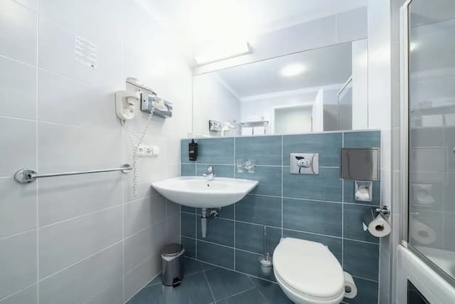 Hotel Ehrlich Prague-Standard Double or Twin Room-11