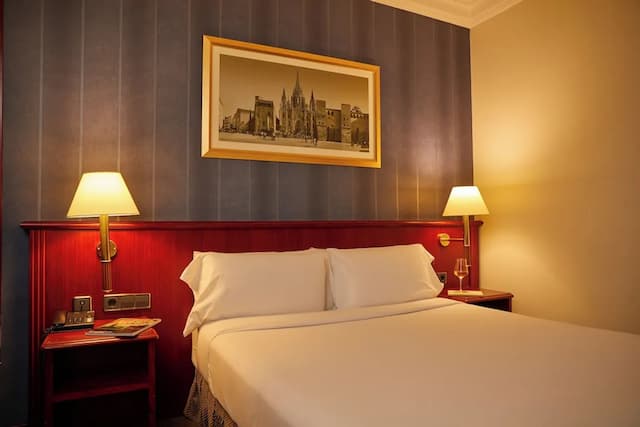 El Avenida Palace Hotel-Economy Double Room, 1 Queen Bed-1